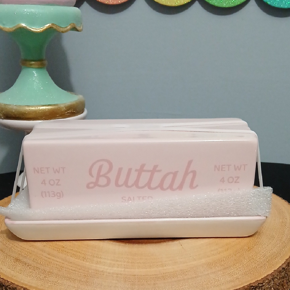 Chic Pink Ceramic Butter Dish with 'Buttah' Text NWT - Picture 7 of 7